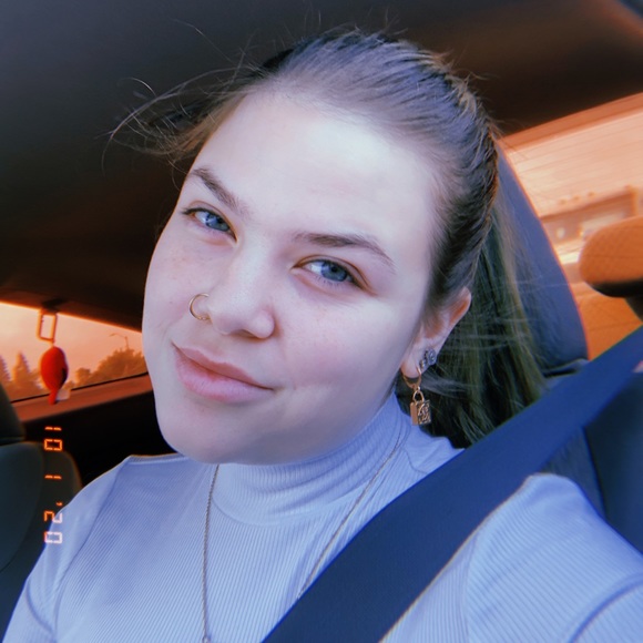 Meet your Posher, Chandlier - Picture 1 of 1